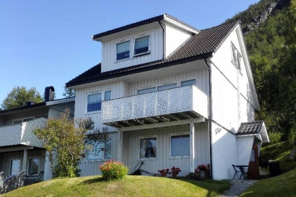 Large House With Spectacular View Villa Tromsø Buitenkant foto