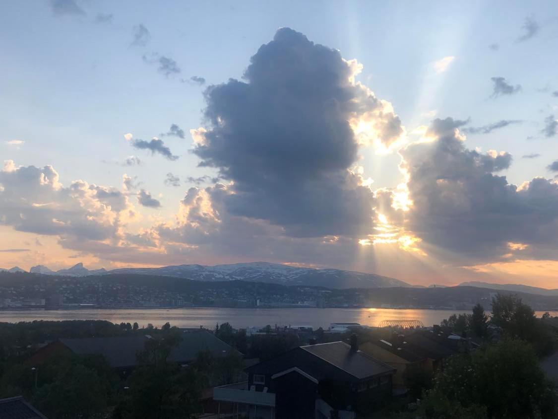 Large House With Spectacular View Villa Tromsø Buitenkant foto
