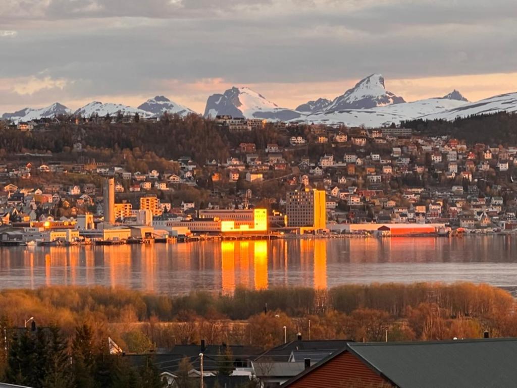 Large House With Spectacular View Villa Tromsø Buitenkant foto